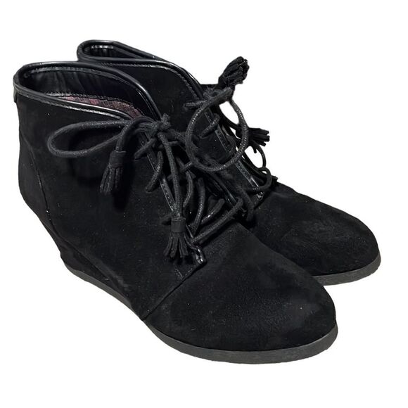Madden Girl Wedge Bootie Woman’s 10 DALLYY Black Micro Suede Lace Up Round Toe - Picture 1 of 11